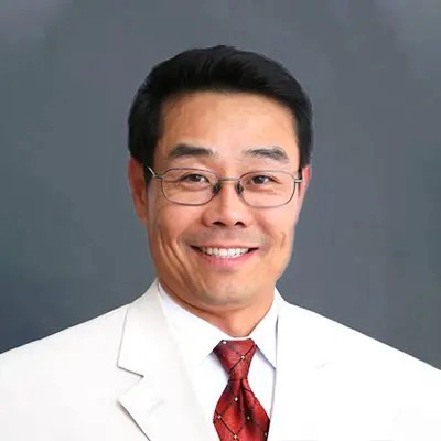 Portrait of chiropractor Andrew Choi